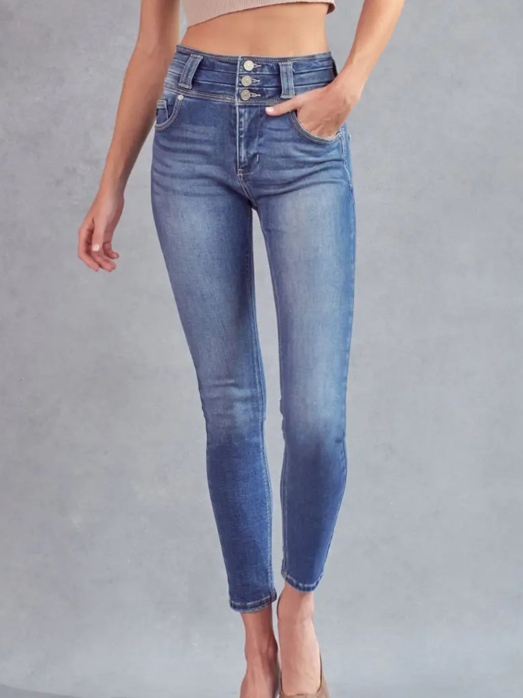 The Skinny Triple Button Kancan Jeans The Skinny Triple Button Kancan Jeans