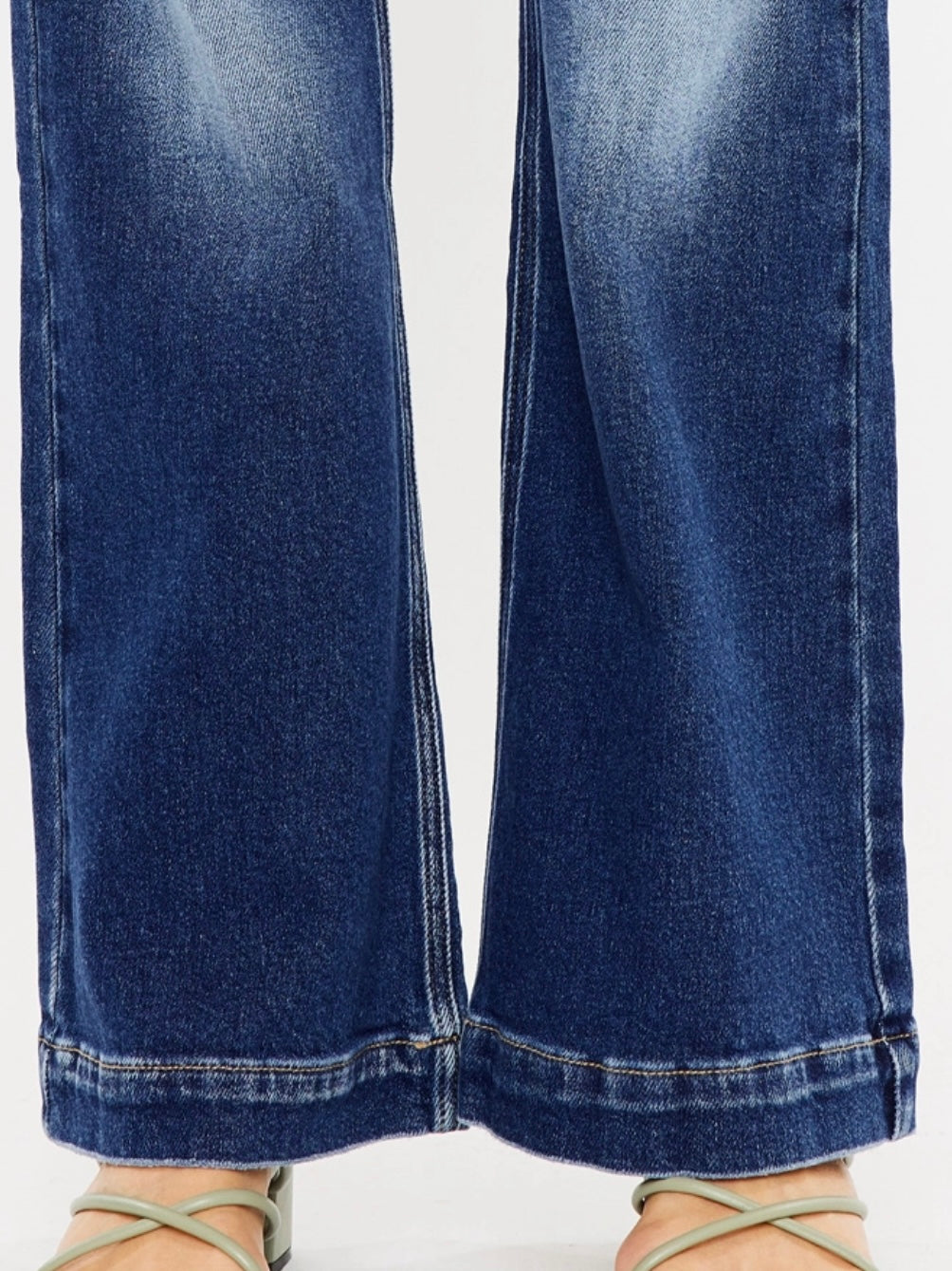 Julia High Rise Flare Kancan Jeans Julia High Rise Flare Kancan Jeans